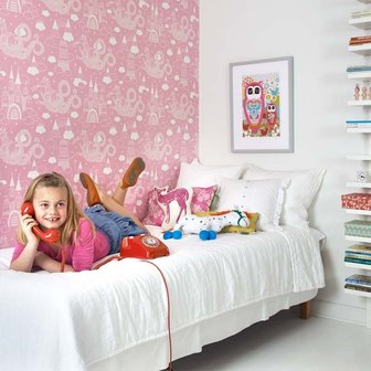 Kinderkamer-behang-Majvillan-Dragon-Pink-kamerinrichting