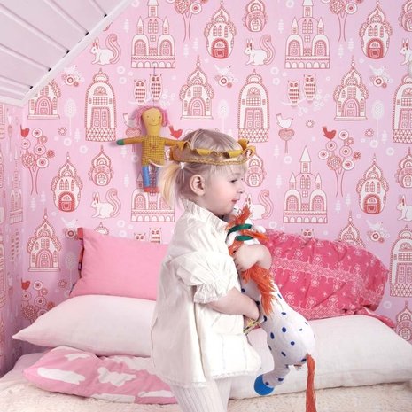 Kinderkamer-behang-Majvillan-Palace-Garden-Pink-kamer